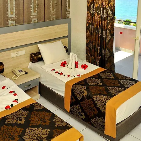 Grand Uysal Hotel