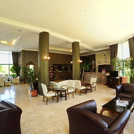 Grand Uysal 3* אלאניה